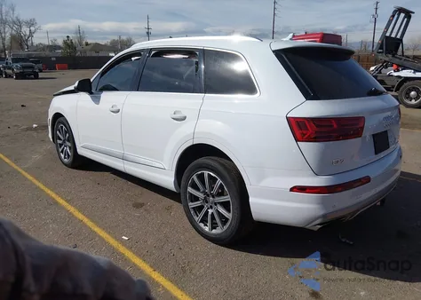 2018 Audi Q7 3.0T Premium from USA, damaged, VIN WA1LAAF78JD039346